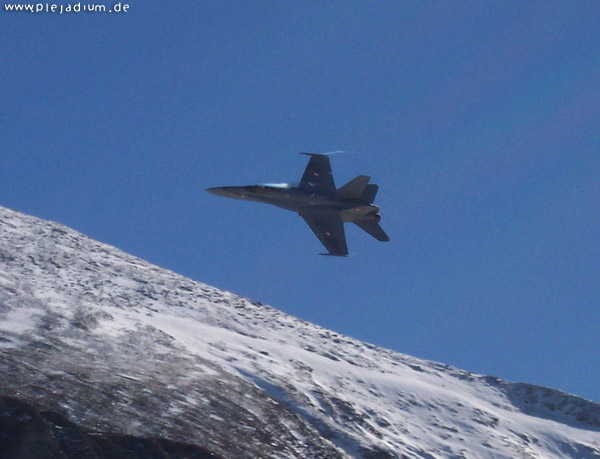 Axalp: F-18