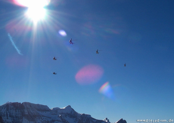 Heliflotte an der Axalp