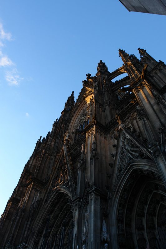 Kölner Dom in Nachmittagssonne