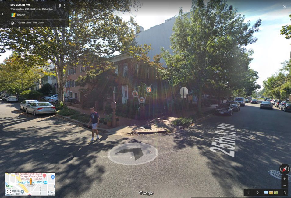 Straßenkreuzung in Google Street View
