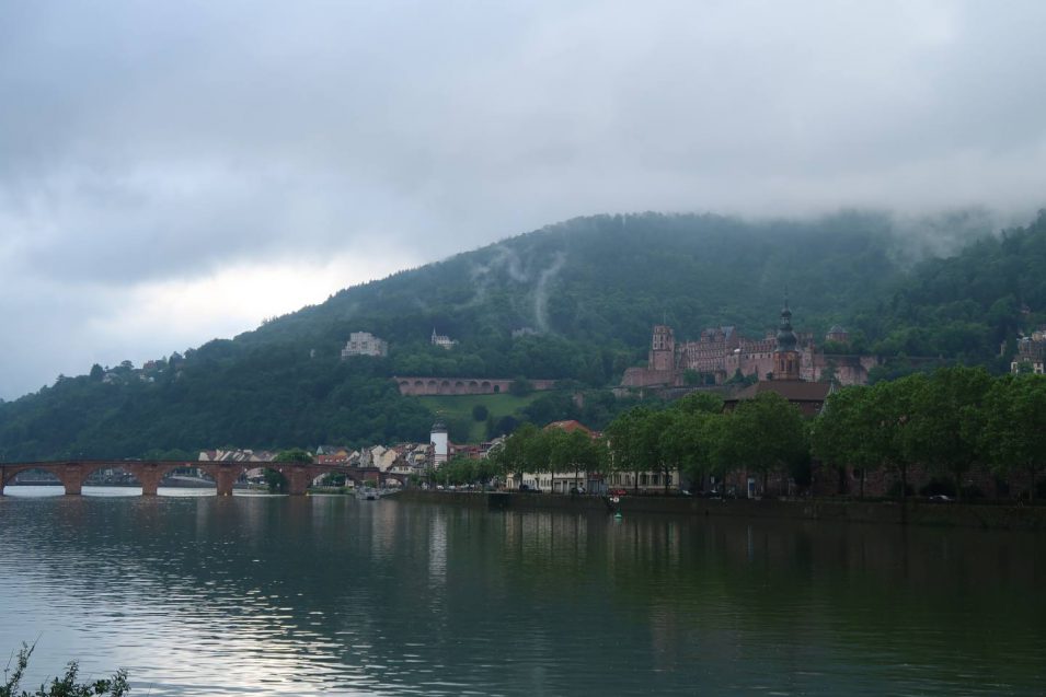 Heidelberger Schloss im Morgennebel, Juli 2019