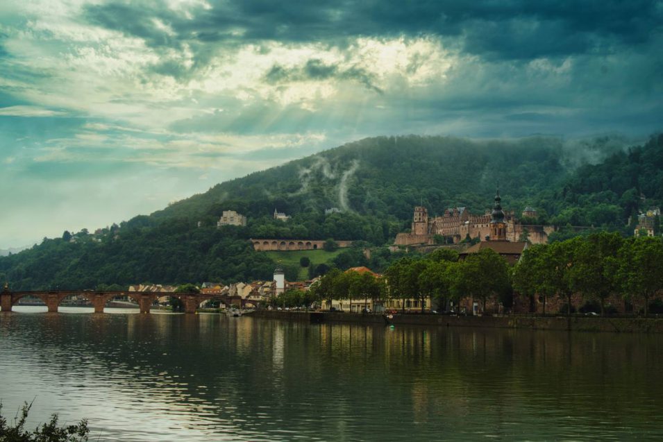 Schloss Heidelberg mit viel Drama und Fake-Himmel