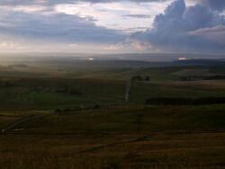 Blick vom Rand der zivilisierten Welt ins Land der Barbaren - vom Hadrianswall aus Blick vom Hadrianswall