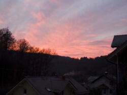 2.12.2013. Der Himmel zeigt sich heute von seiner rosa Seite! 2.12.2013