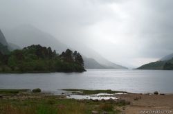Glenfinnan, von hier aus begann Bonnie Prince Charlie seine Revolution gegen den englischen König, die später in der Schlacht von Culloden endete Schottland 2003