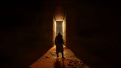 Ein klasse Bild! Bayek betritt eine Grabkammer Grabkammer - Assassins Creed Origins