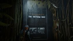 Infotafel mit Bildern und Text zum Vietnamkrieg